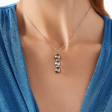 Tahitian Pearl Cascade Diamond Pendant Necklace