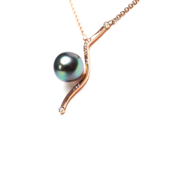 Pinctada Necklace in 18kt Rose Gold