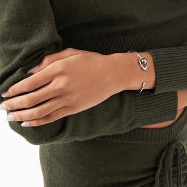 La Plume Bangle with Tahitian Pearls