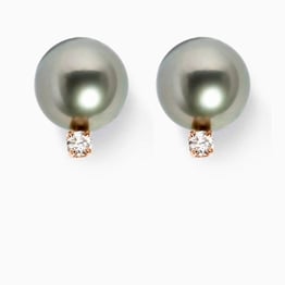 Tahitian pearls with Diamond Studs