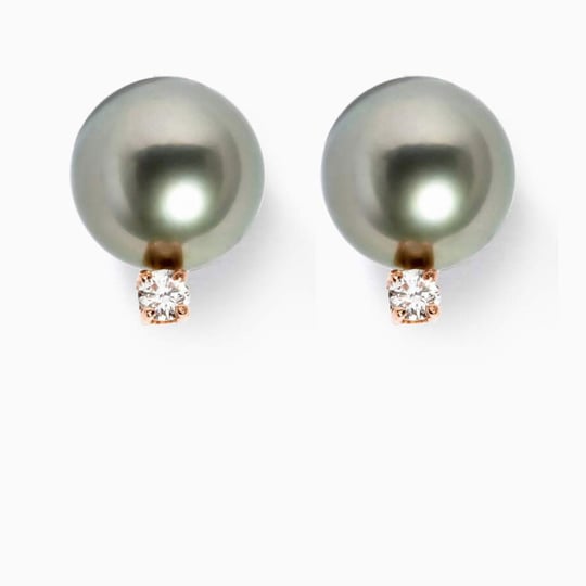 Tahitian pearls with Diamond Studs