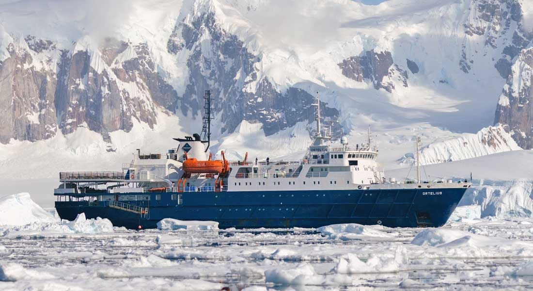 Antarctic Peninsula: Crossing the Circle