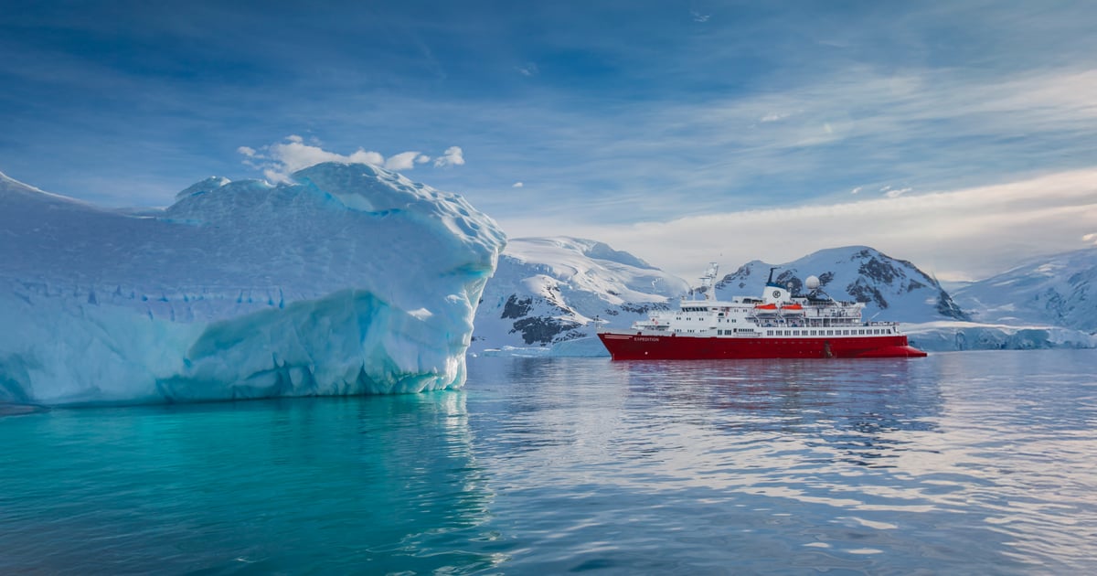 南極探検船 | Unsold Antarctica