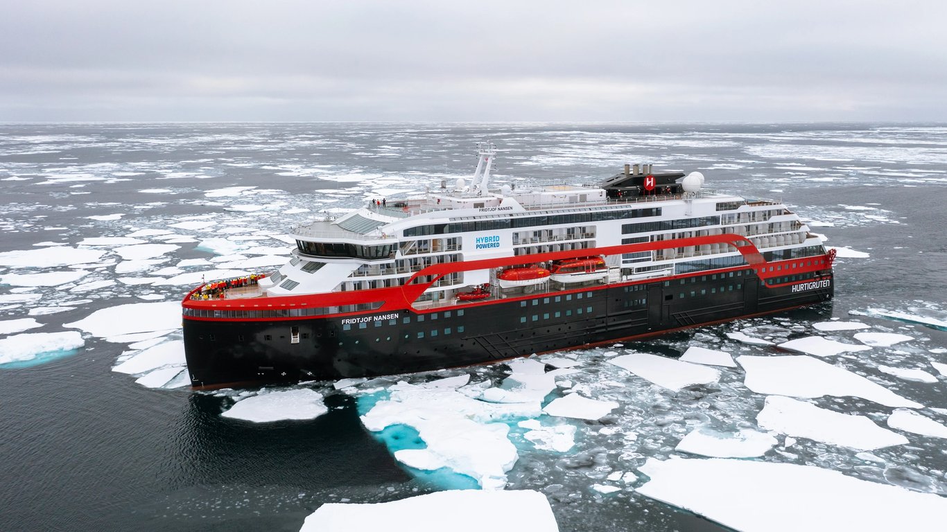 Hurtigruten Expeditions Antarctic expedition experience