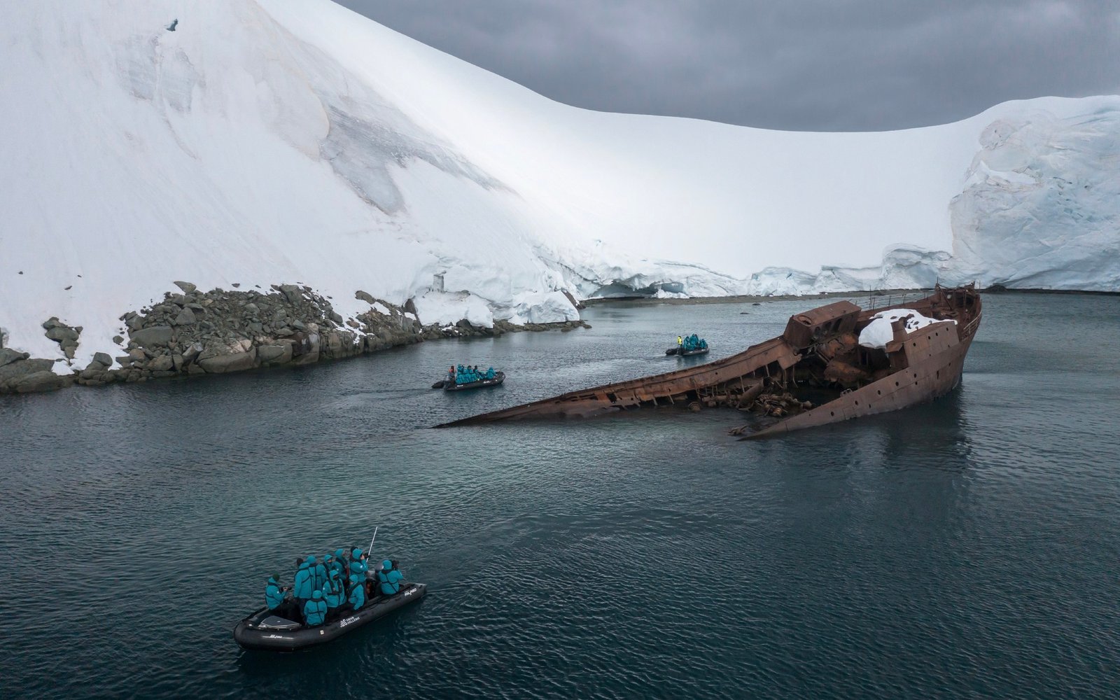 CFAR vs. Standard Travel Insurance: Protecting High-Stakes Polar & Safari Expeditions from Total Loss