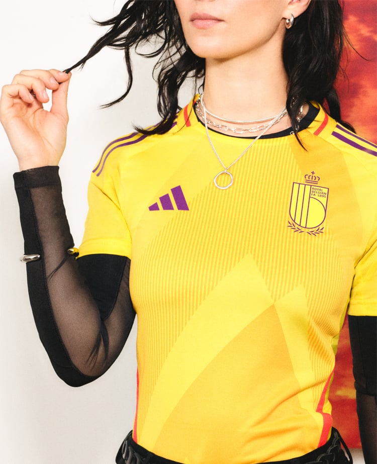 Shop 2025-26 Belgium Women's Away Shirt