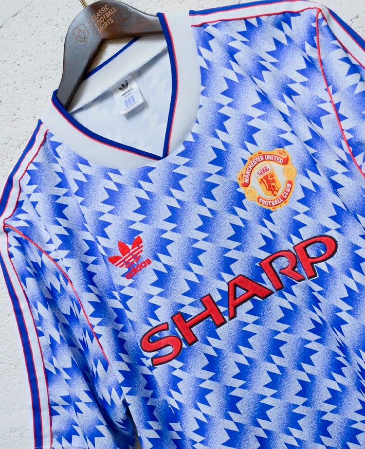 Manchester United 1990-92 Away Shirt