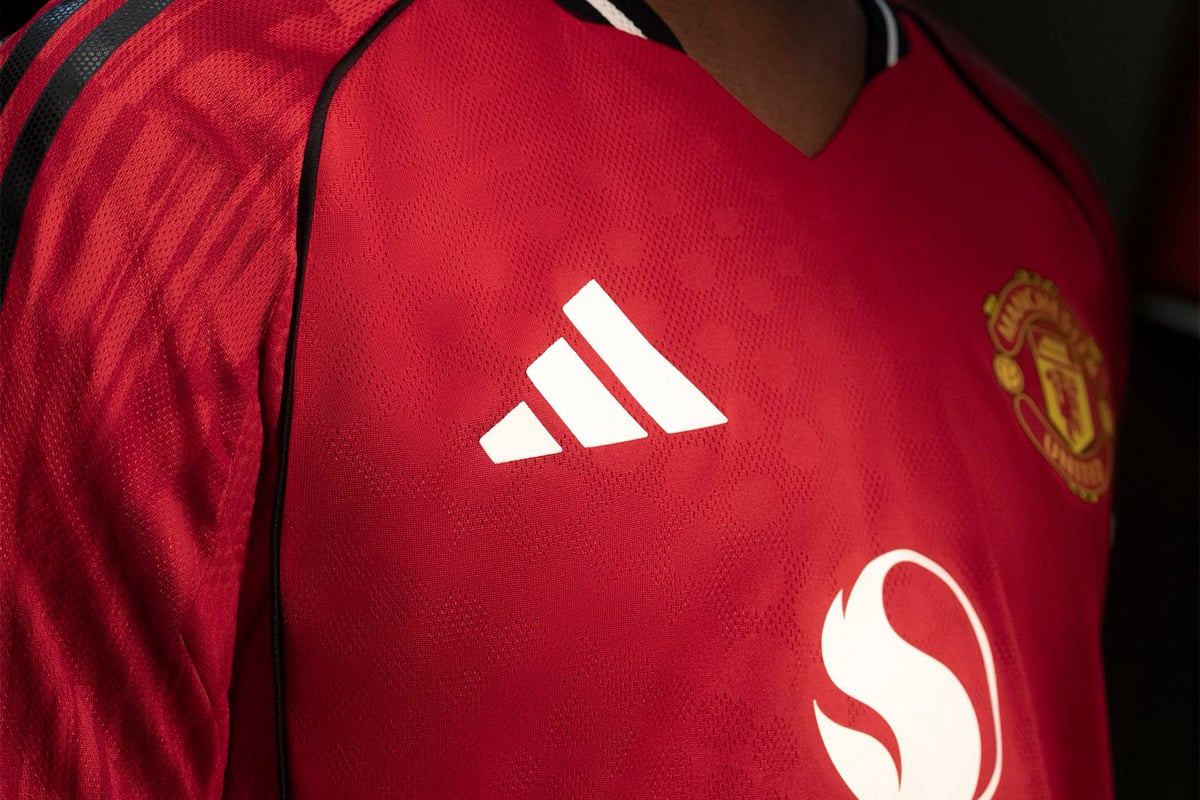 2025-26 Manchester United Home