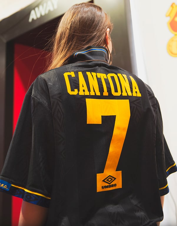 Shop Manchester United 1993-95 Away Shirt