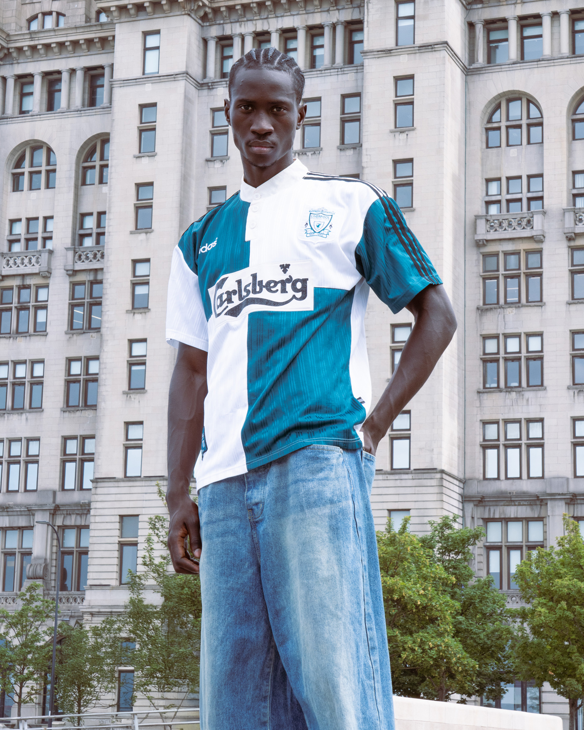 Shop Liverpool Retro 1995 Away Shirt