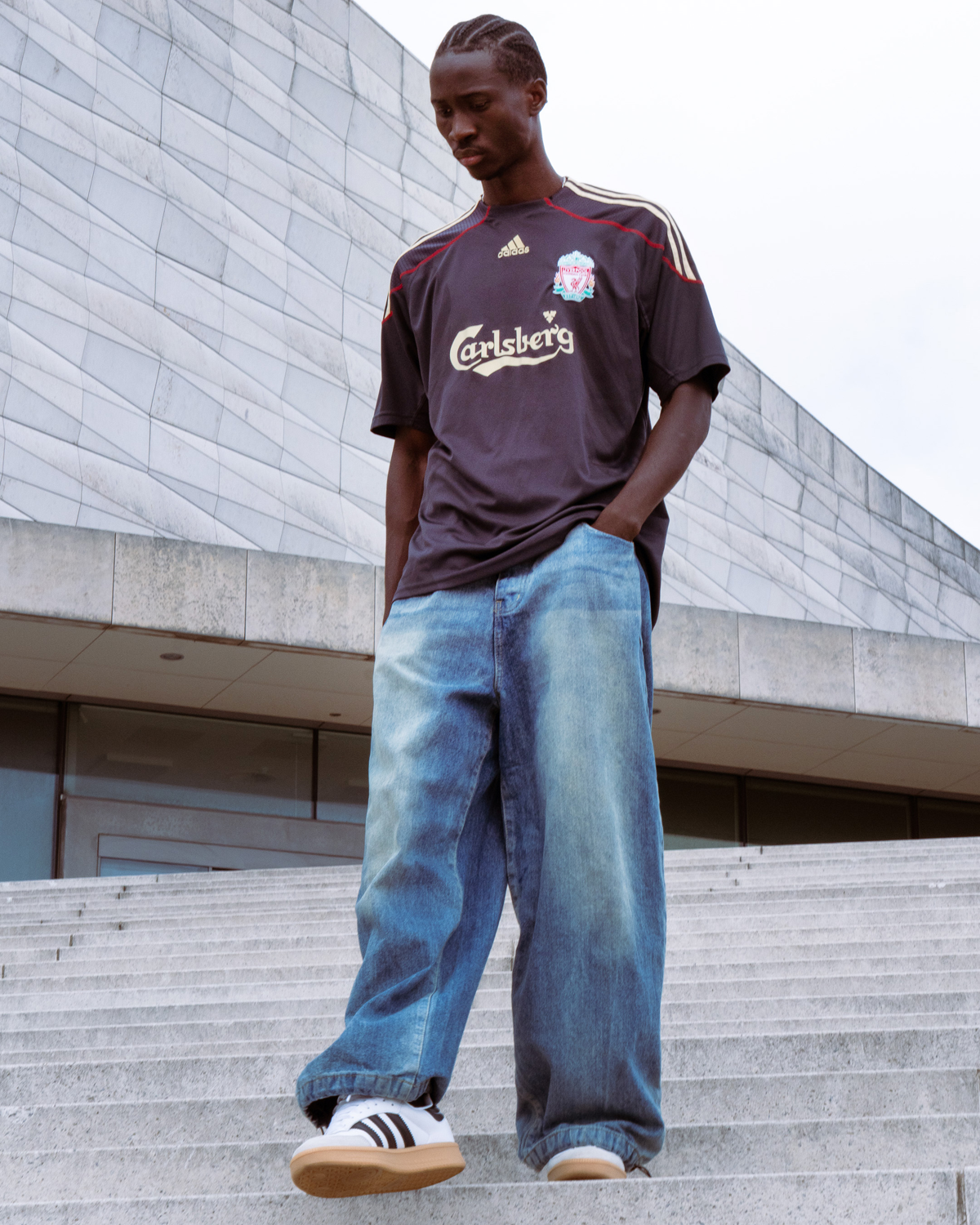 Shop Liverpool Retro 2009 Away Shirt