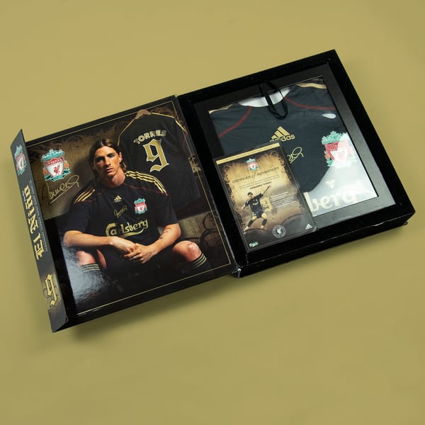 A special edition Fernando Torres presentation box