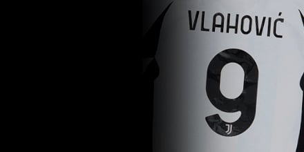 Shop Dušan Vlahović Football Shirts and Jerseys