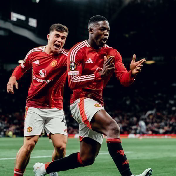 Shop Manchester United 2024-25 Clearance