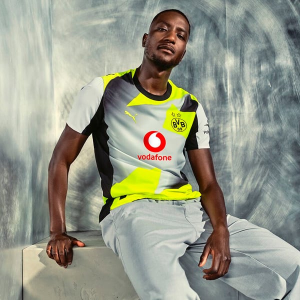 Shop 2025-26 Borussia Dortmund Away
