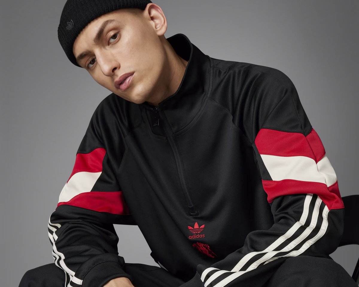 Shop Manchester United Quarter Zips