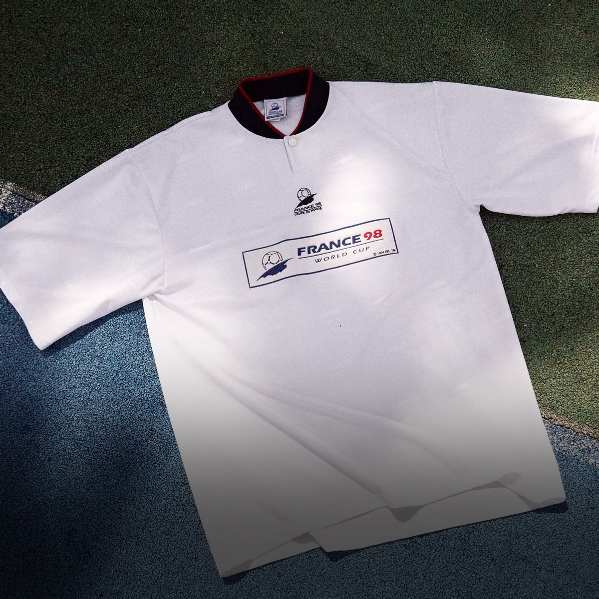 Classic Football Shirts : retro vintage soccer jerseys - Classic Retro