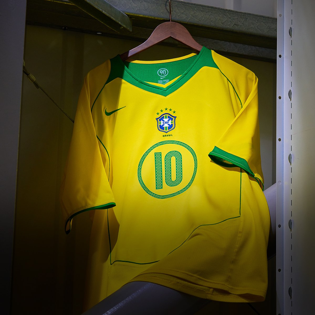 Shop Best of Classics