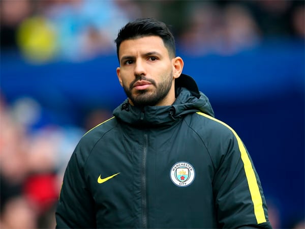 Dennis Bergkamp in Ajax kit