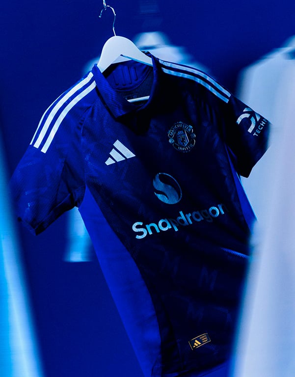 Shop Manchester United 2024-25 Away Shirt