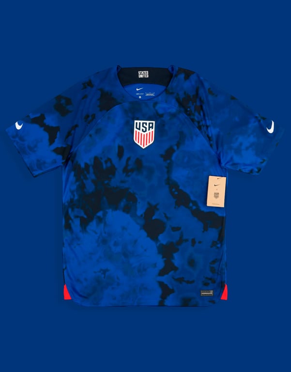 Classic Football Shirts : retro vintage soccer jerseys - Classic Retro