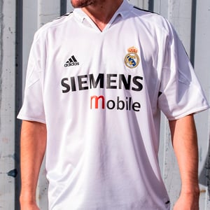 Real Madrid logo