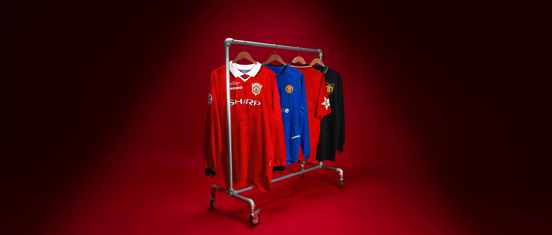 Shop Manchester United Vault & Classics Drop