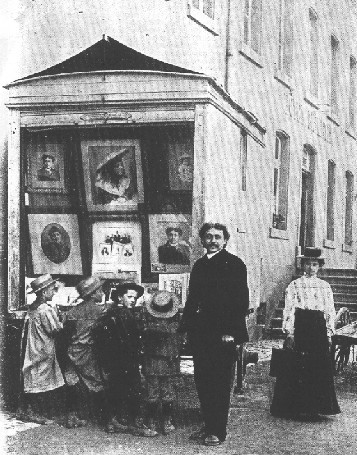 J.M. Bellwald with his mobile photo-studio