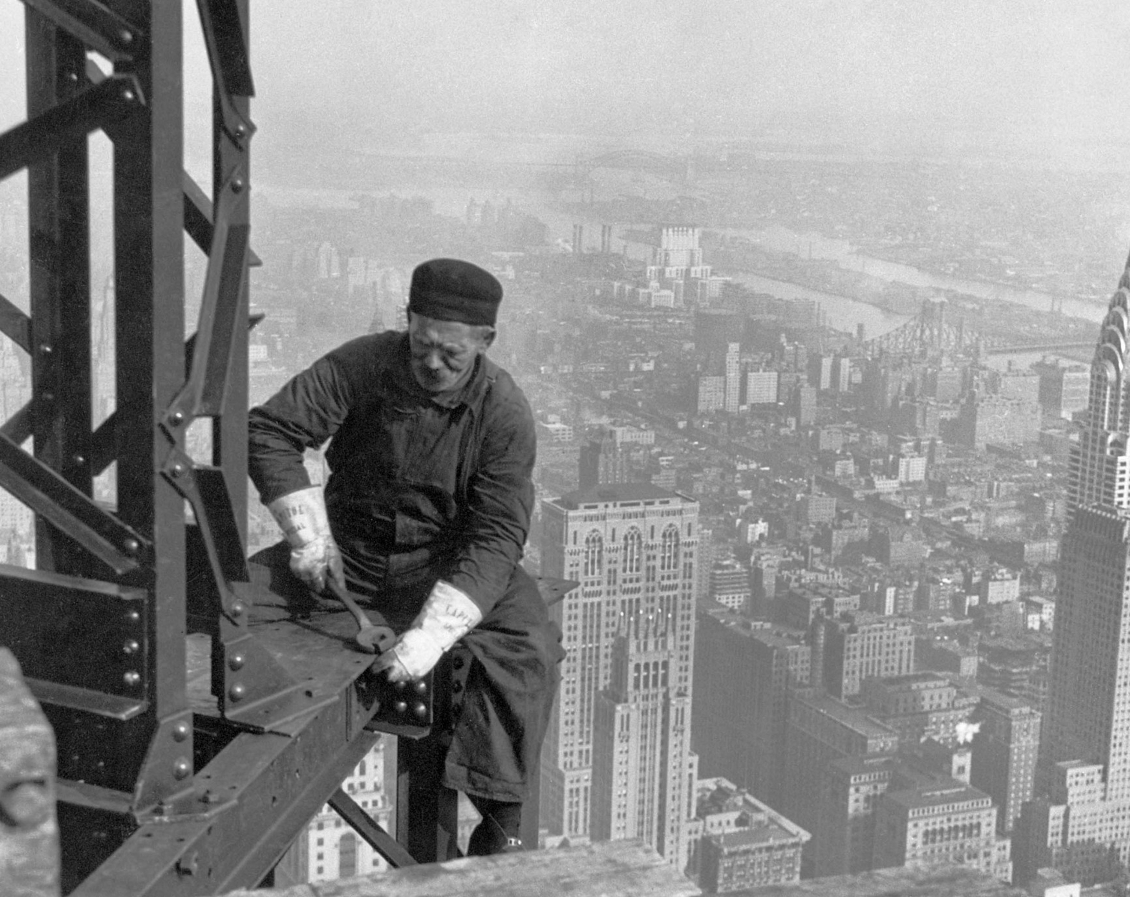 Fatalities During the Construction of the Empire State Building