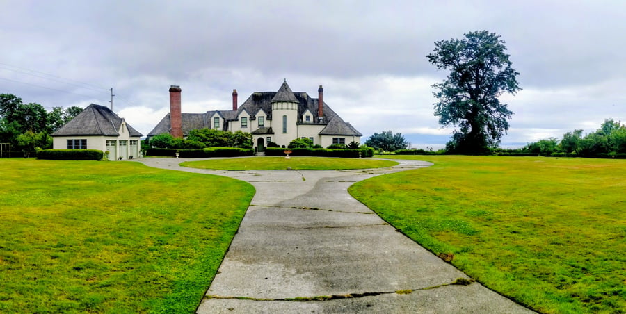Eldridge Manor