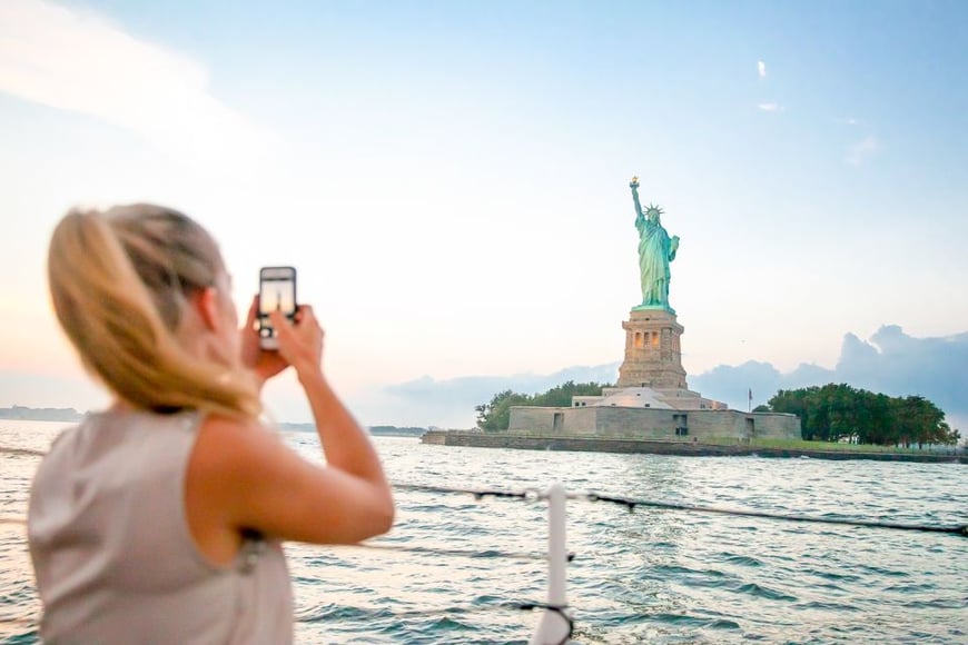 1-Hour Cruise around the Statue of Liberty