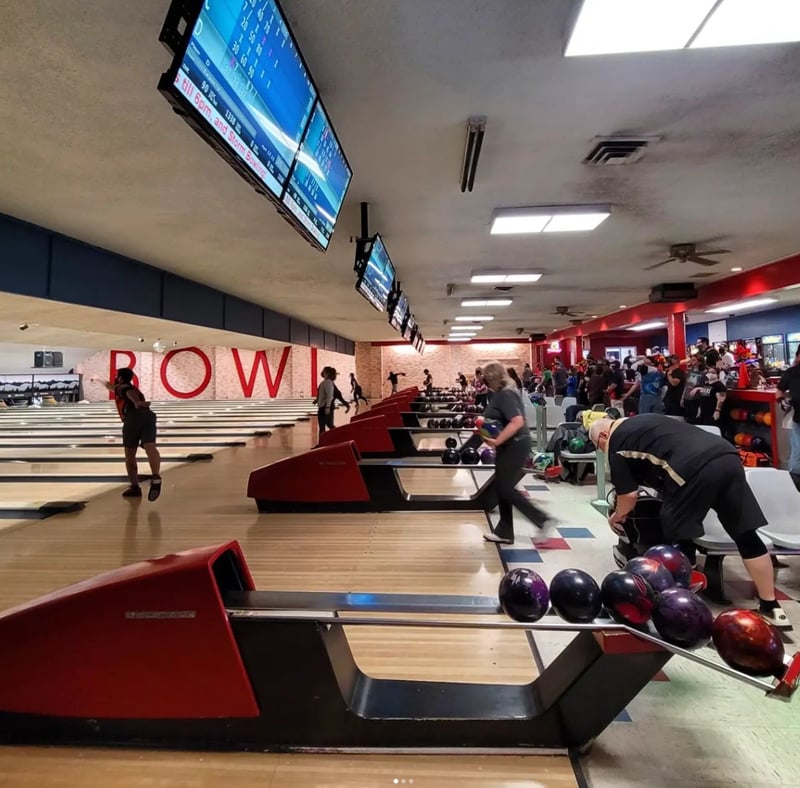 lanes at 20th Century Bowling