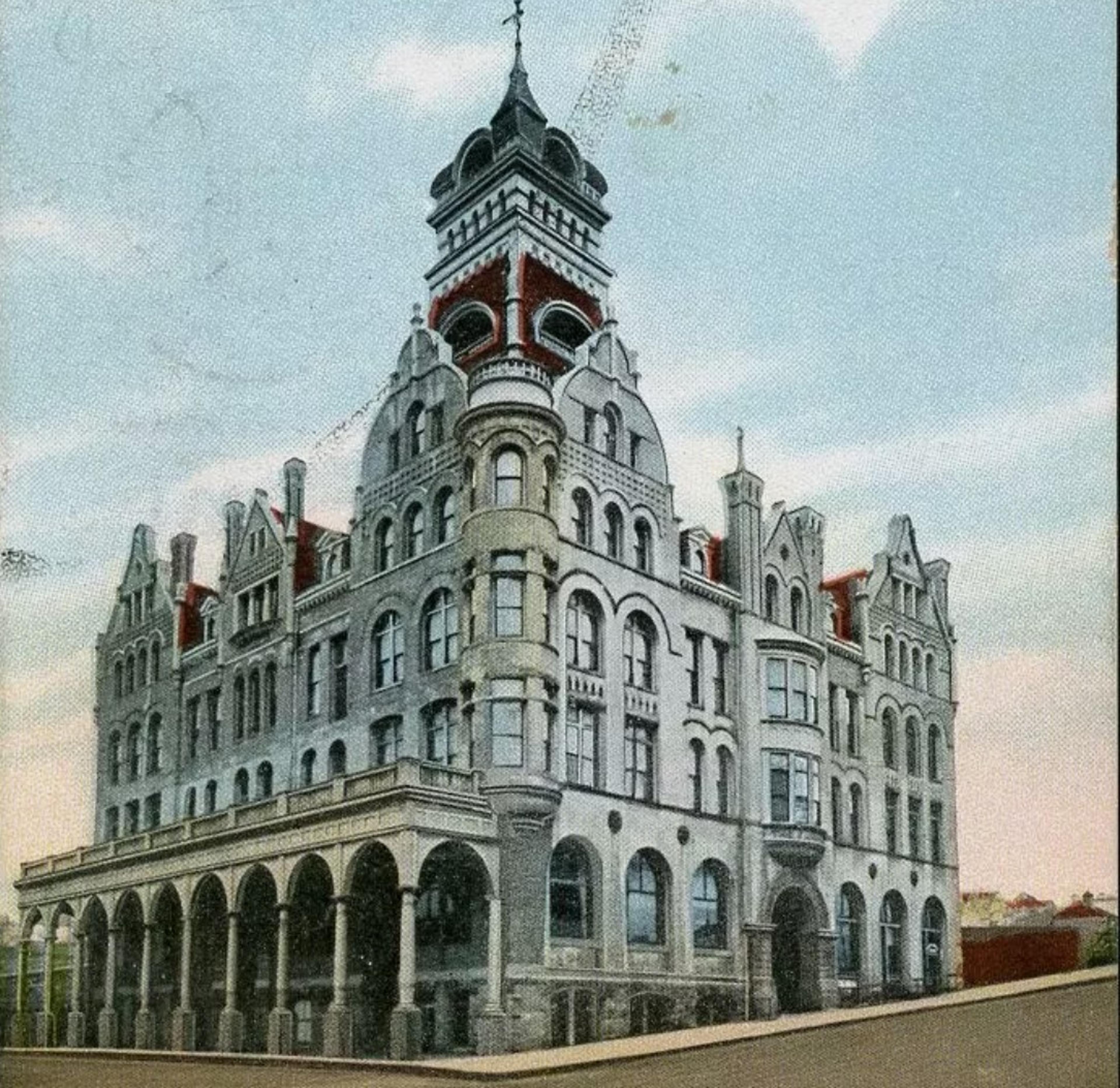 The Historic Fairhaven Hotel