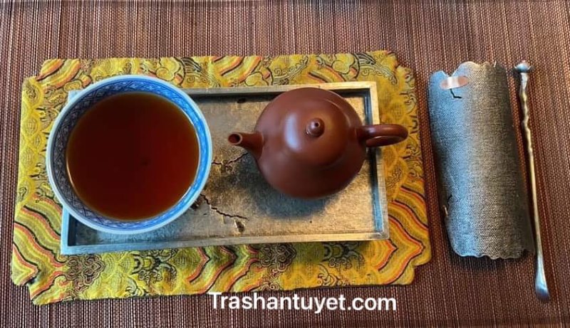 vì sao trà Phổ Nhĩ chín lại có màu đỏ