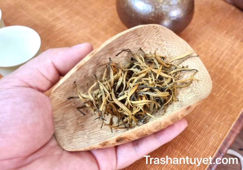 Bạch hồng shan là phẩm trà rất cao cấp mà giới sành trà thượng lưu rất ưa chuộng