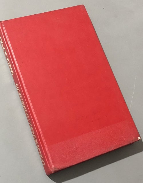 alternative text