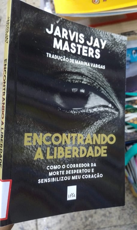 alternative text