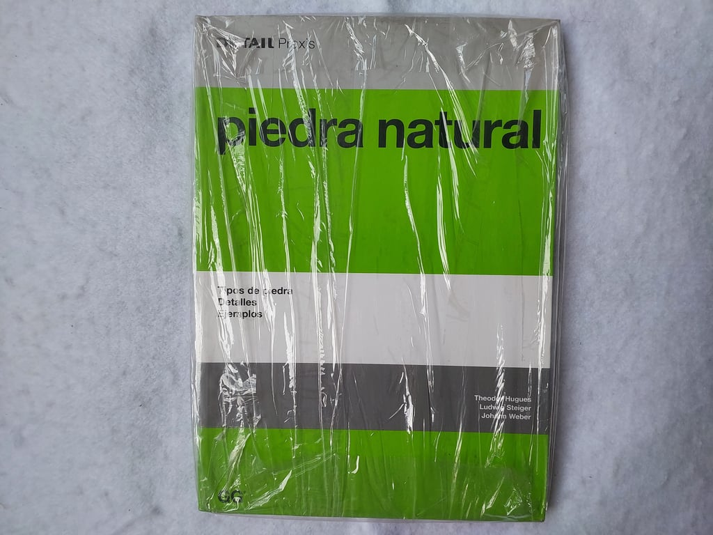 alternative text
