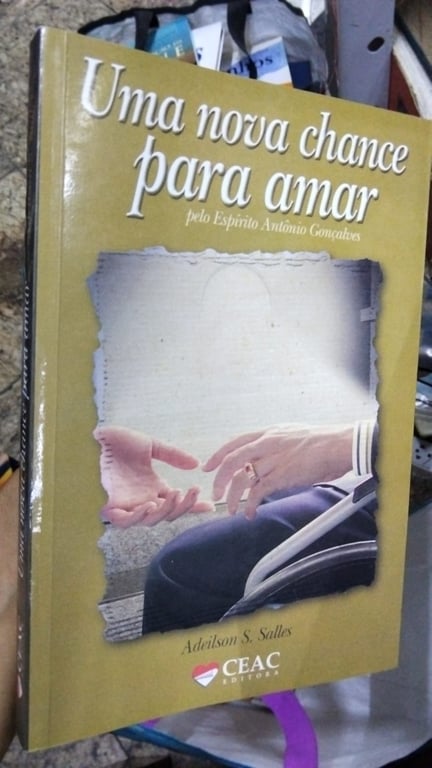 alternative text