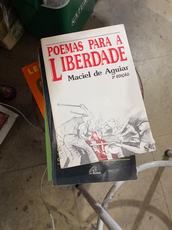 alternative text