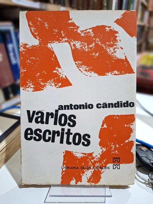 alternative text