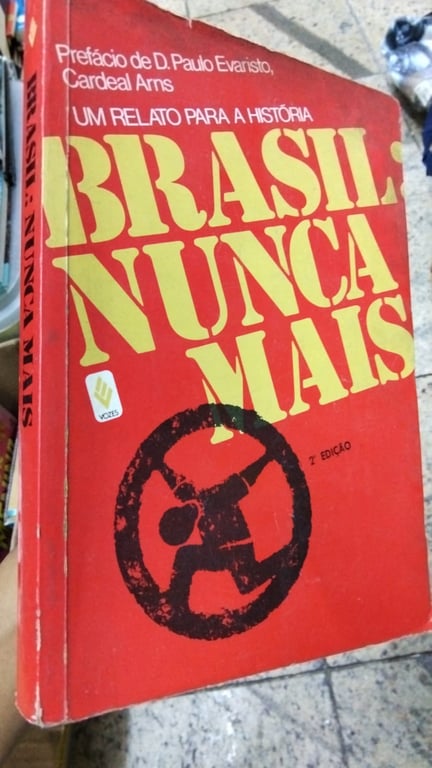 alternative text