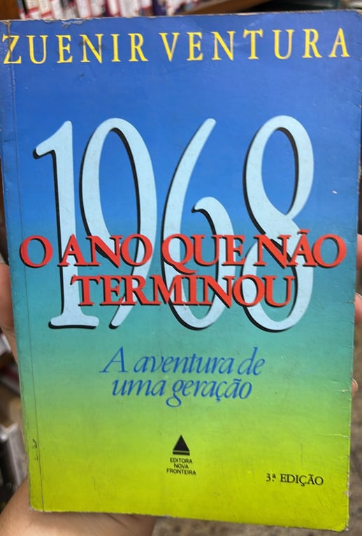 alternative text