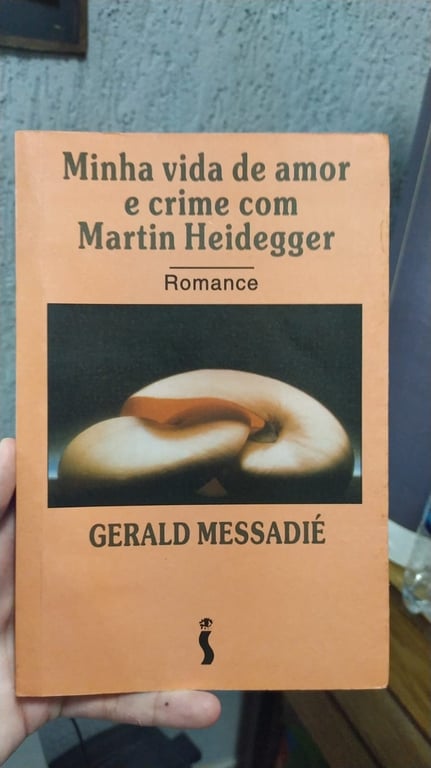 alternative text