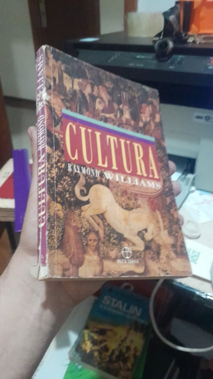 alternative text