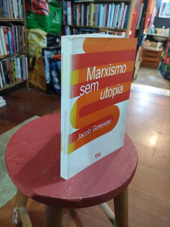 alternative text