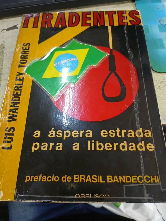 alternative text