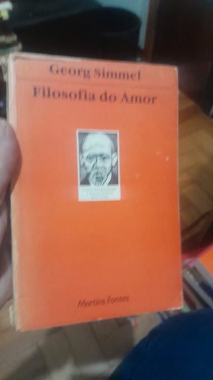 alternative text