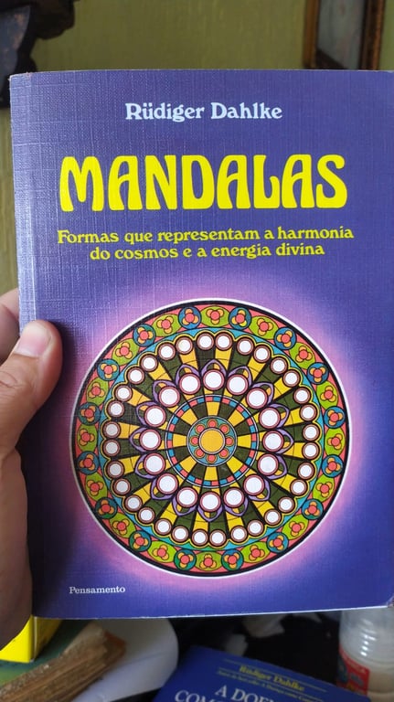 alternative text