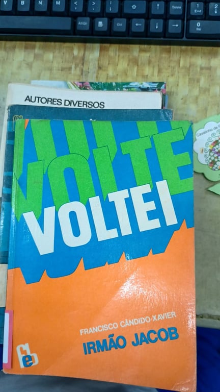alternative text